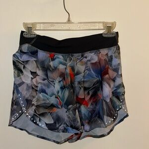 New Lululemon Fast and Free HR Classic Shorts with tag!